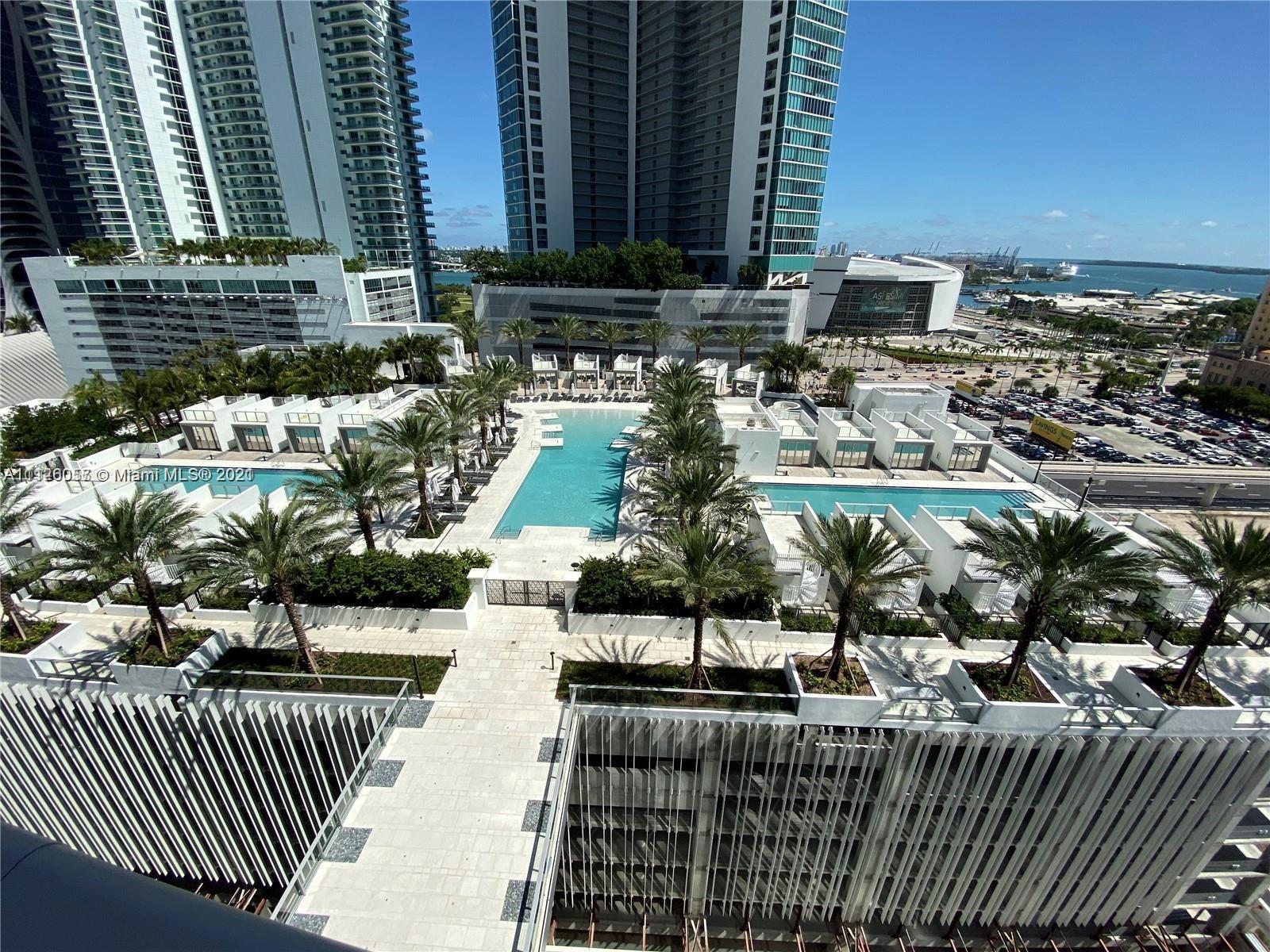 PARAMOUNT MIAMI WORLDCENT - Residential Lease