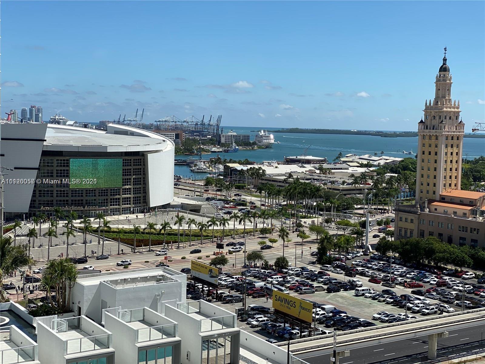 PARAMOUNT MIAMI WORLDCENT - Residential Lease