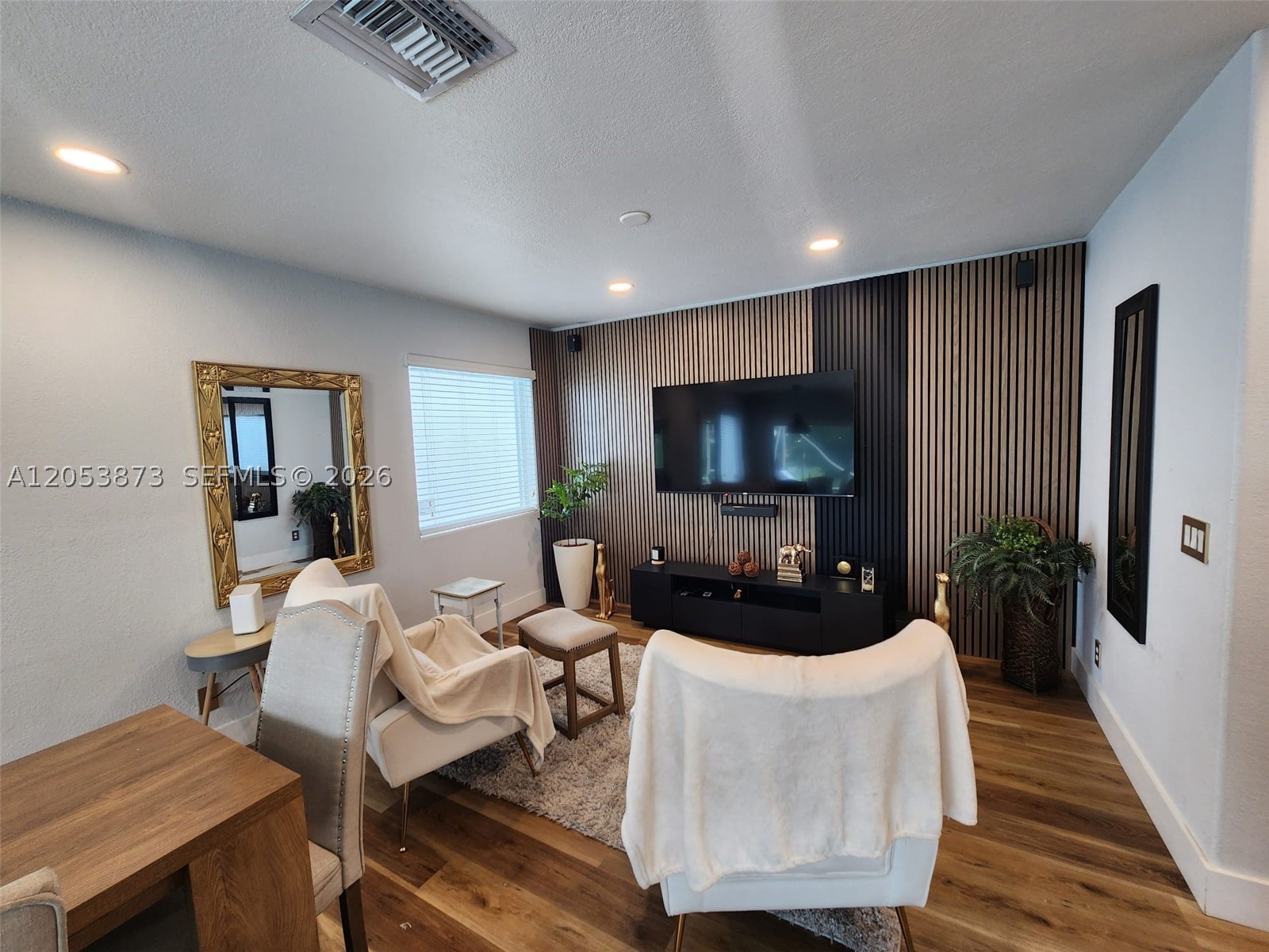 SECTOR 5 PARCEL 23 - Residential Lease