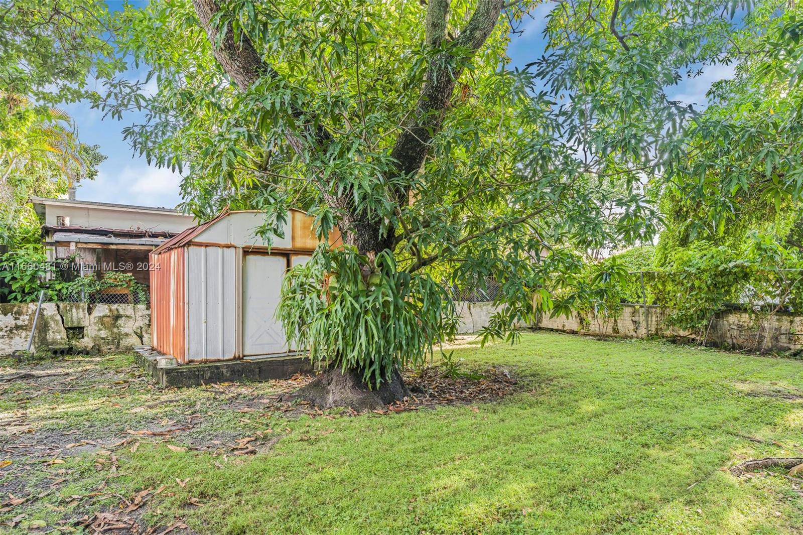 WEST END PARK AMD PL - Residential