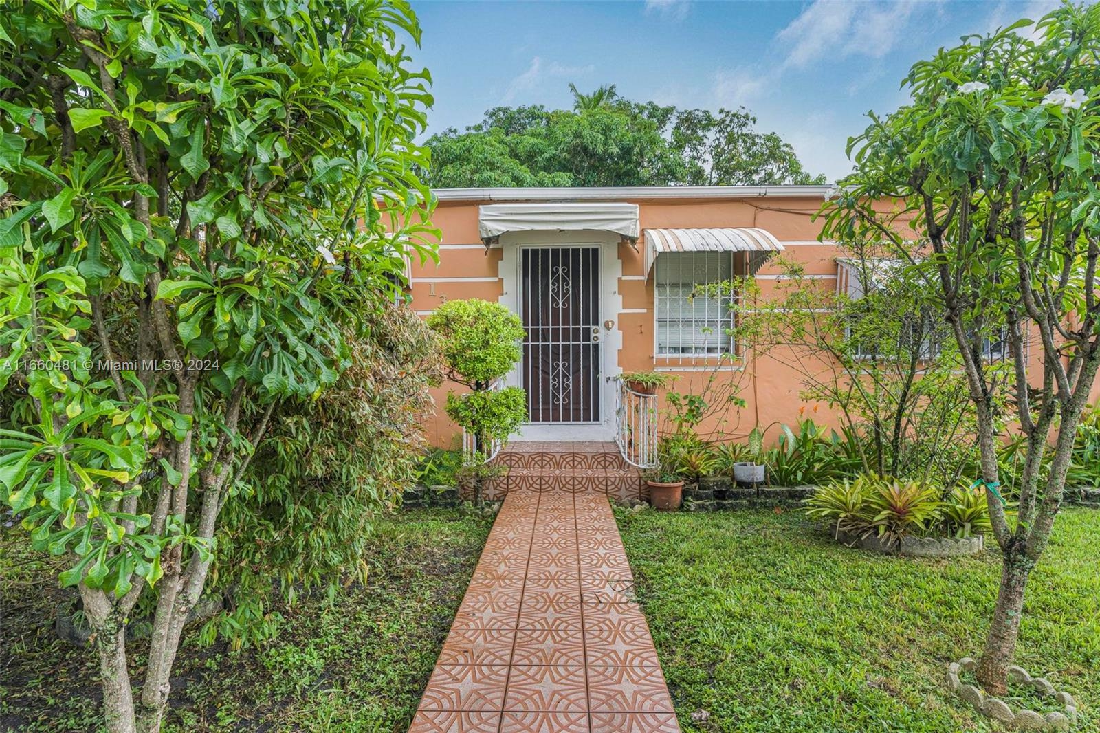 WEST END PARK AMD PL - Residential