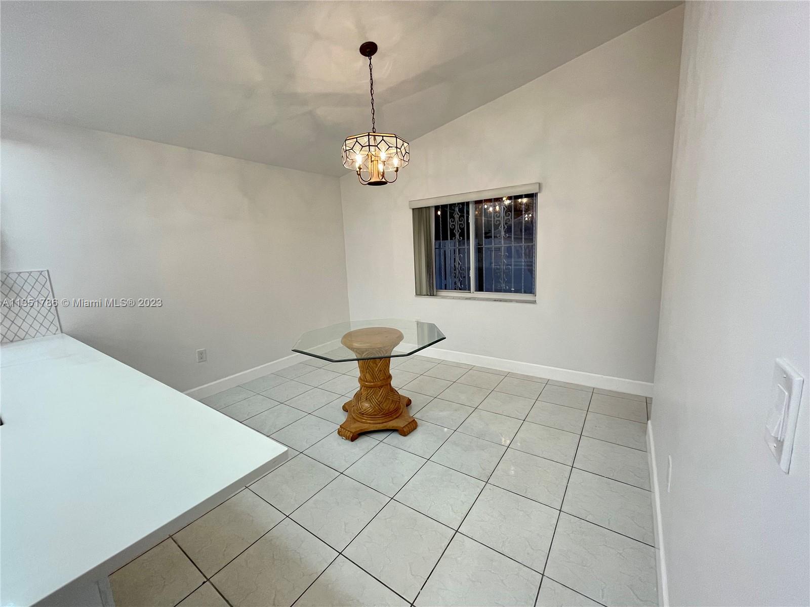 LAS MANSIONES AT BEL AIR - Residential