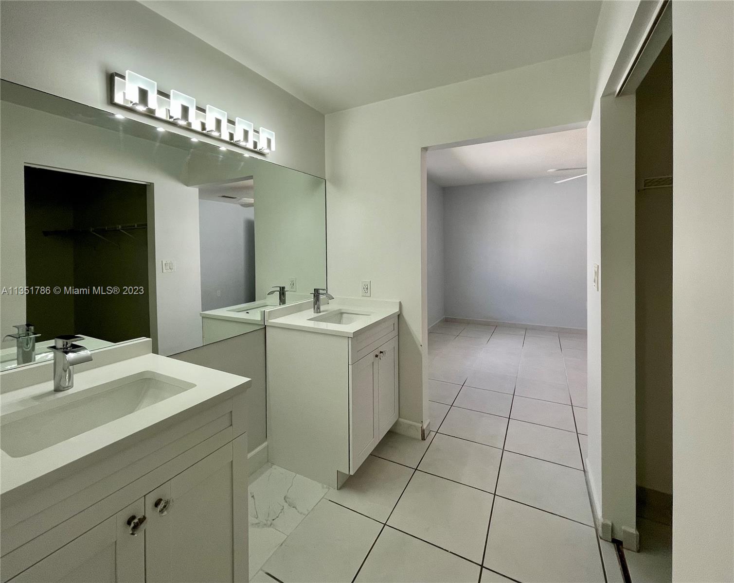 LAS MANSIONES AT BEL AIR - Residential