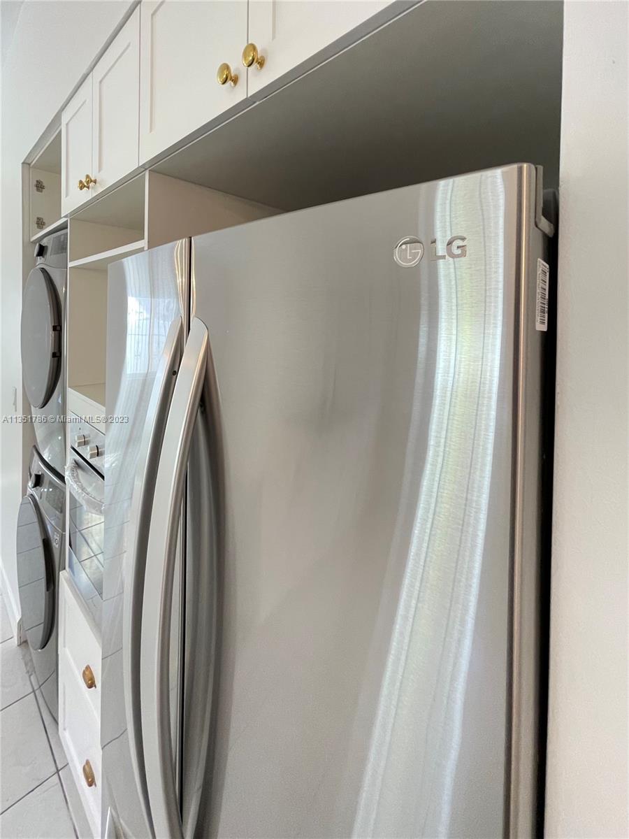 LAS MANSIONES AT BEL AIR - Residential