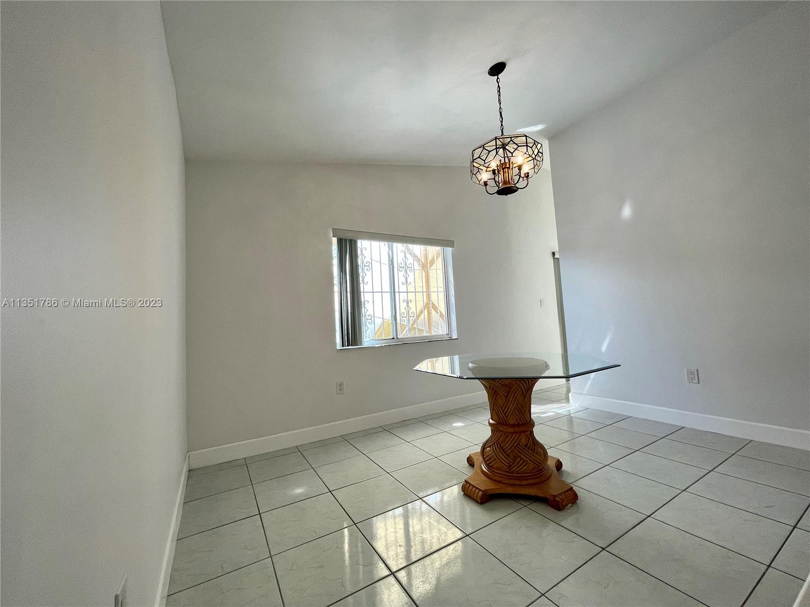 LAS MANSIONES AT BEL AIR - Residential