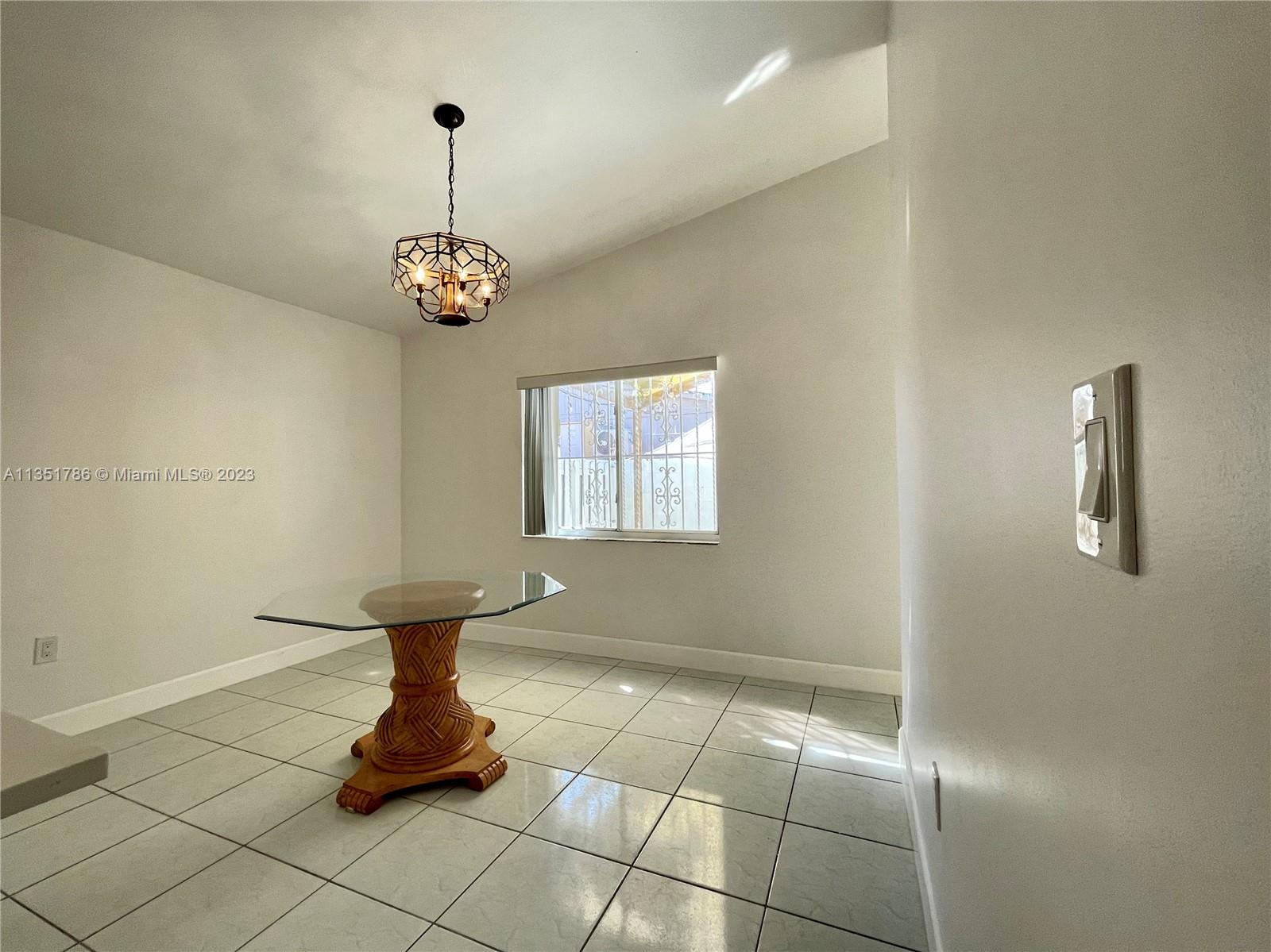 LAS MANSIONES AT BEL AIR - Residential