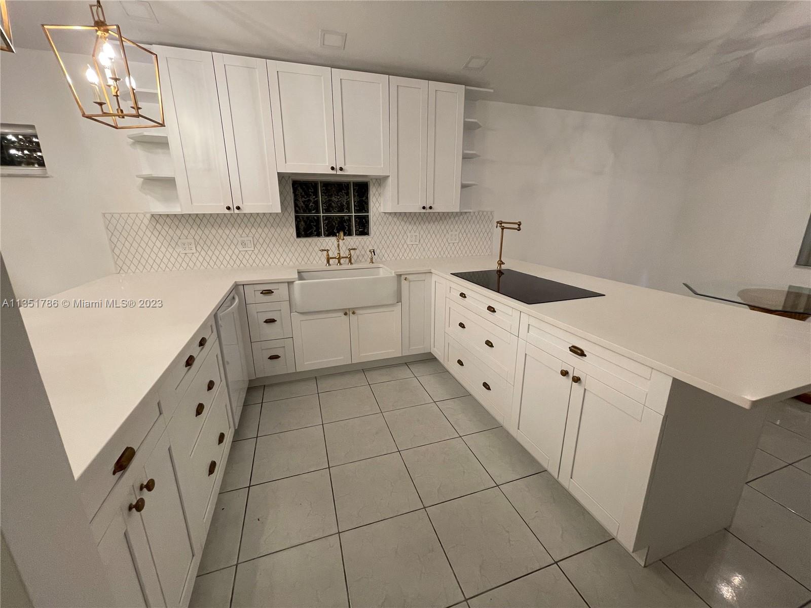 LAS MANSIONES AT BEL AIR - Residential