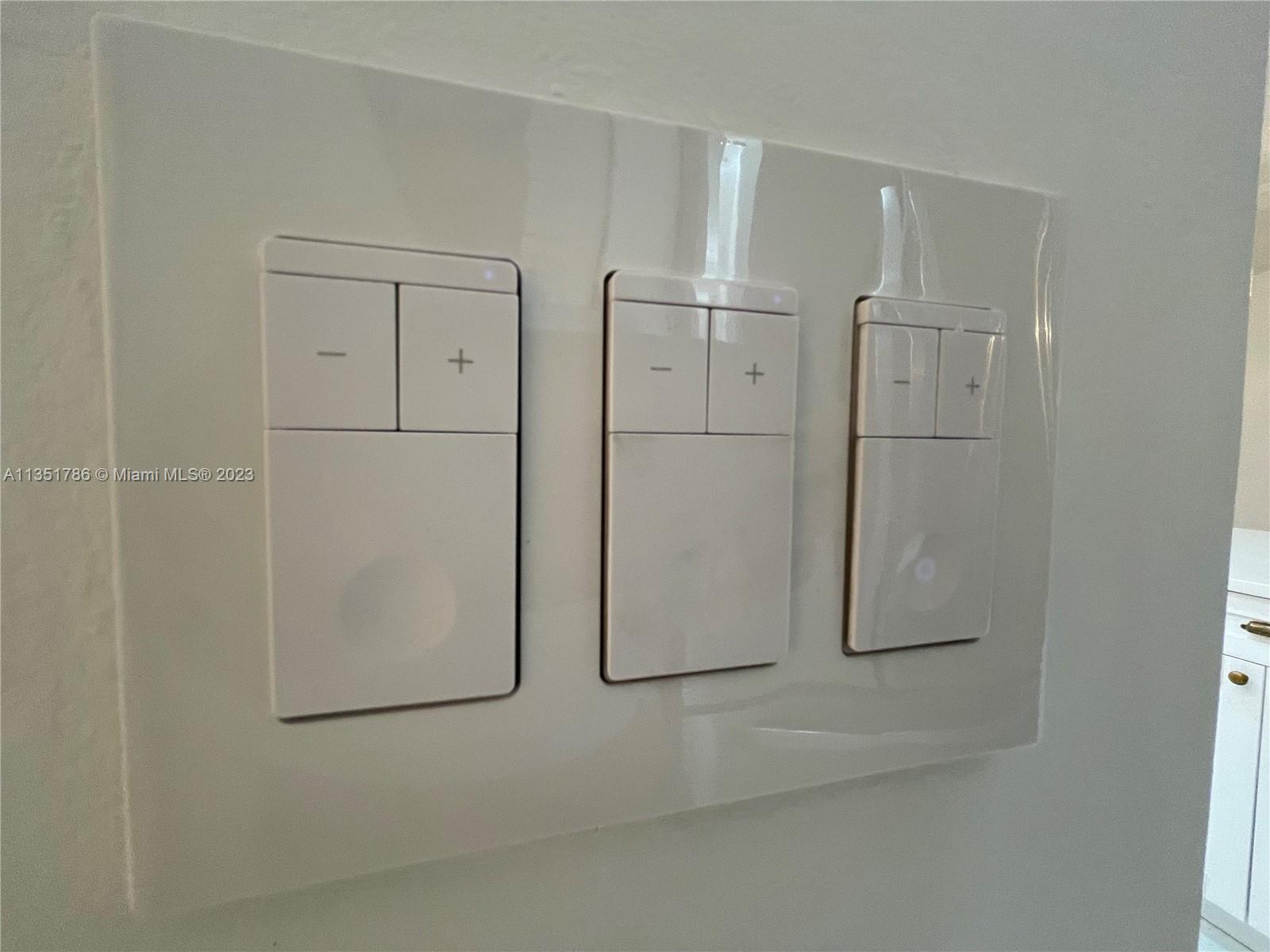 LAS MANSIONES AT BEL AIR - Residential