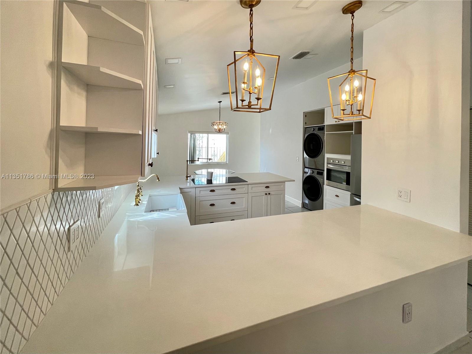 LAS MANSIONES AT BEL AIR - Residential