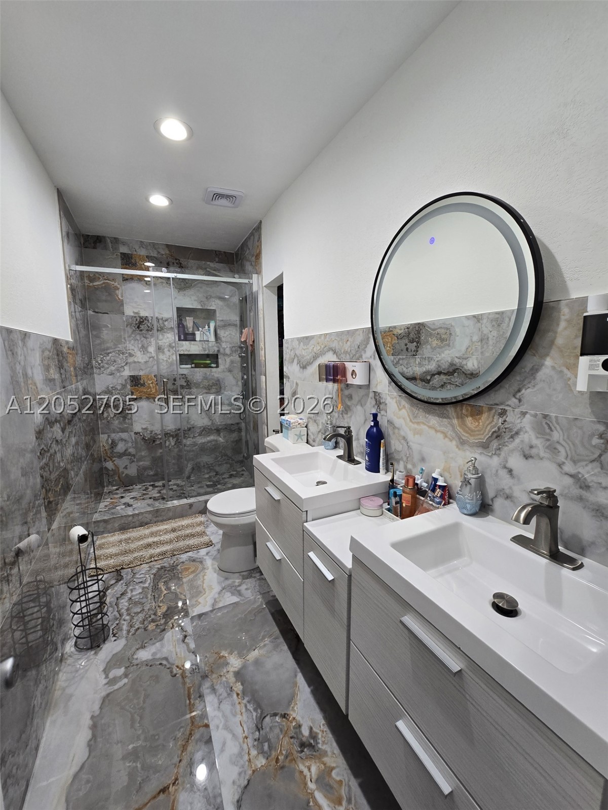 GREENVILLE MANOR - Residential