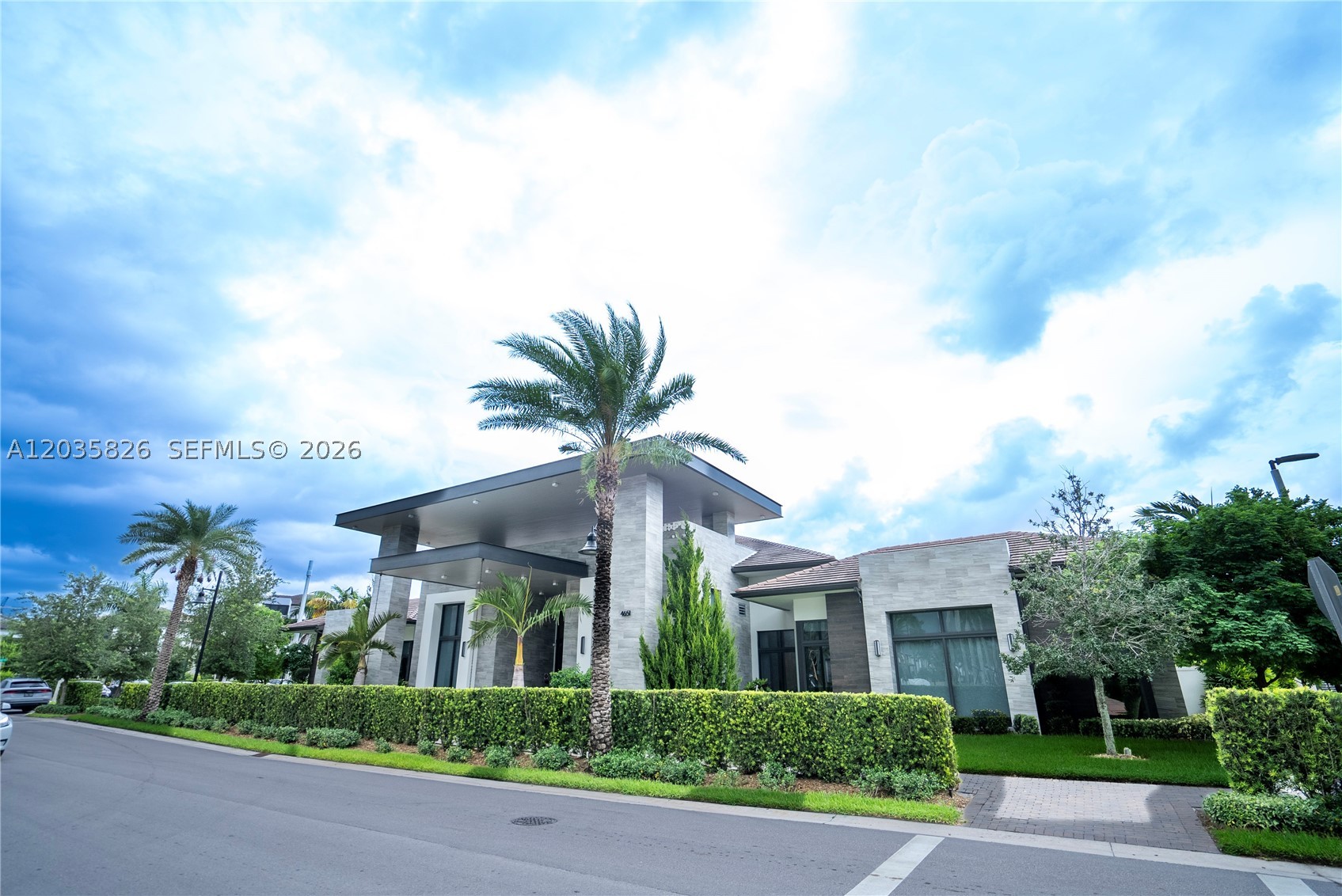 URBANA AT THE RESIDENCES - Residential