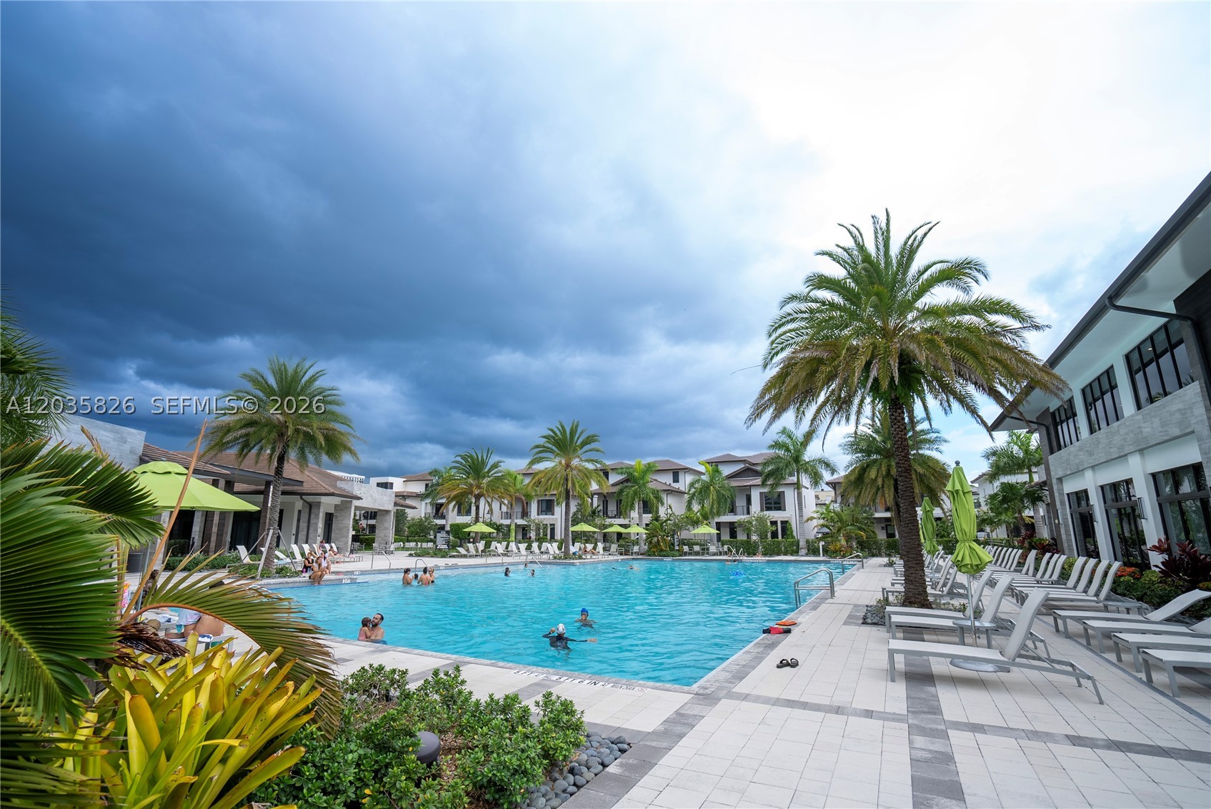 URBANA AT THE RESIDENCES - Residential