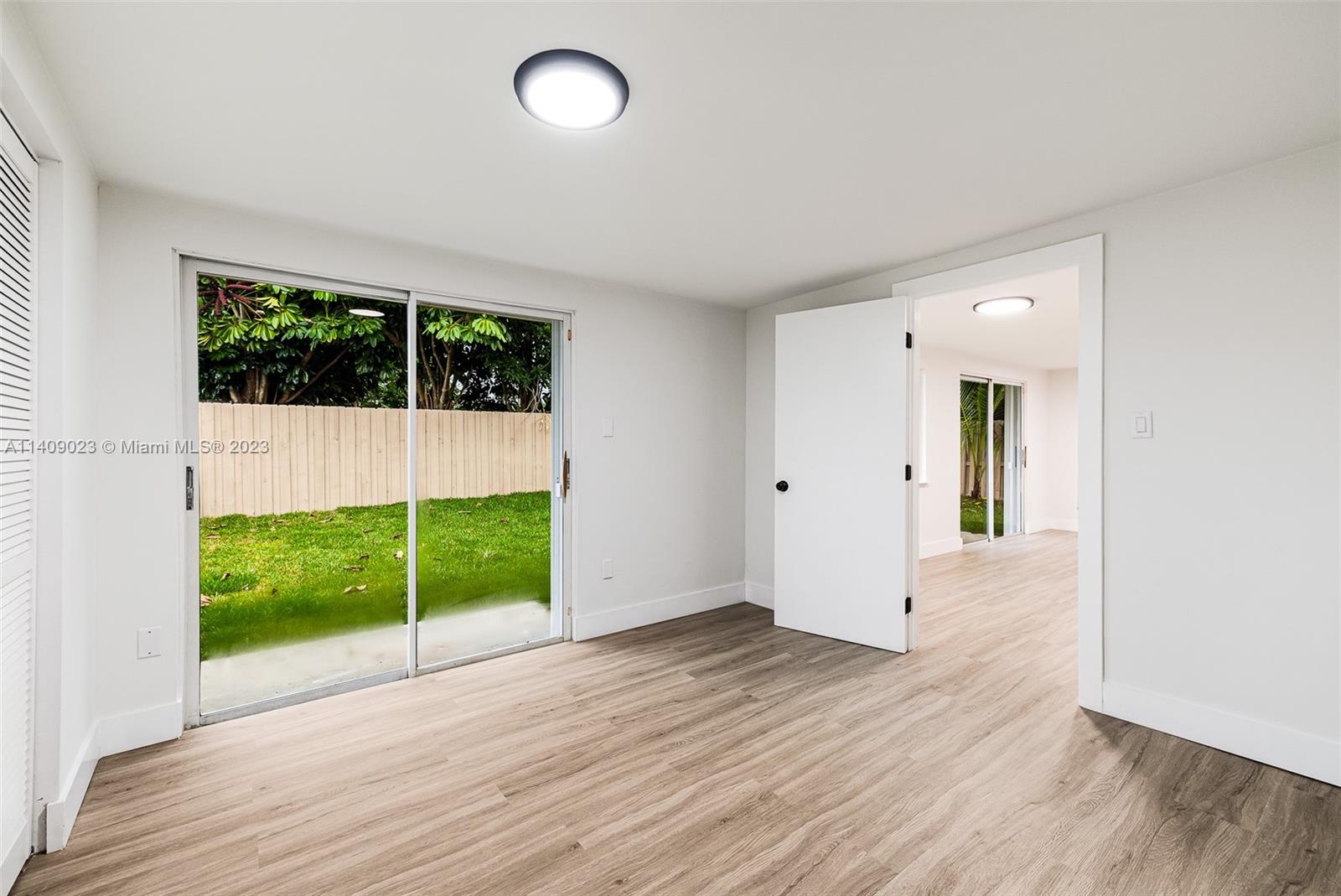 PRINCETONIAN ESTATES - Residential