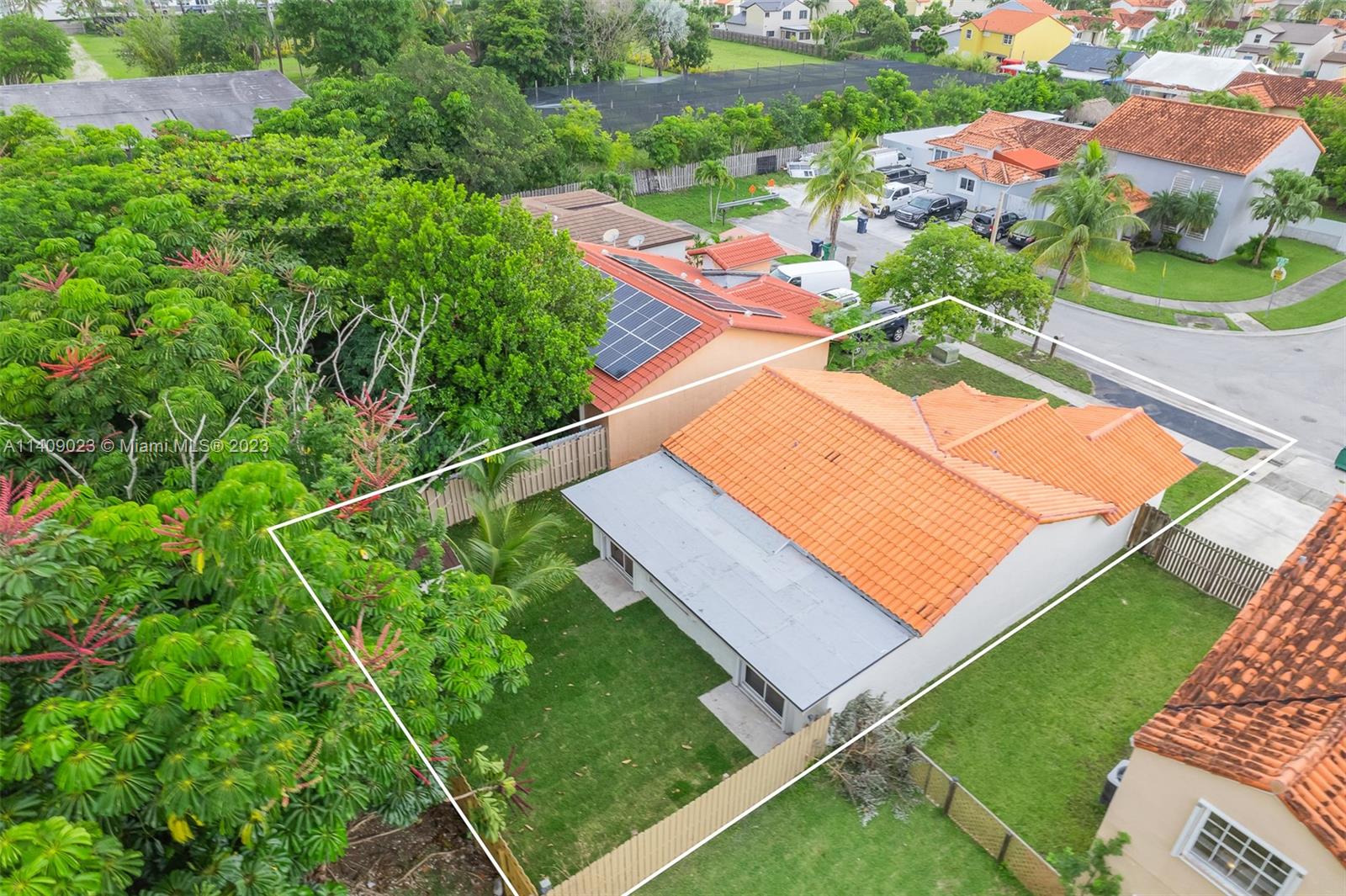 PRINCETONIAN ESTATES - Residential