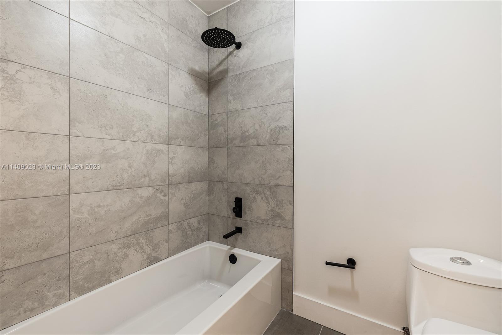 PRINCETONIAN ESTATES - Residential