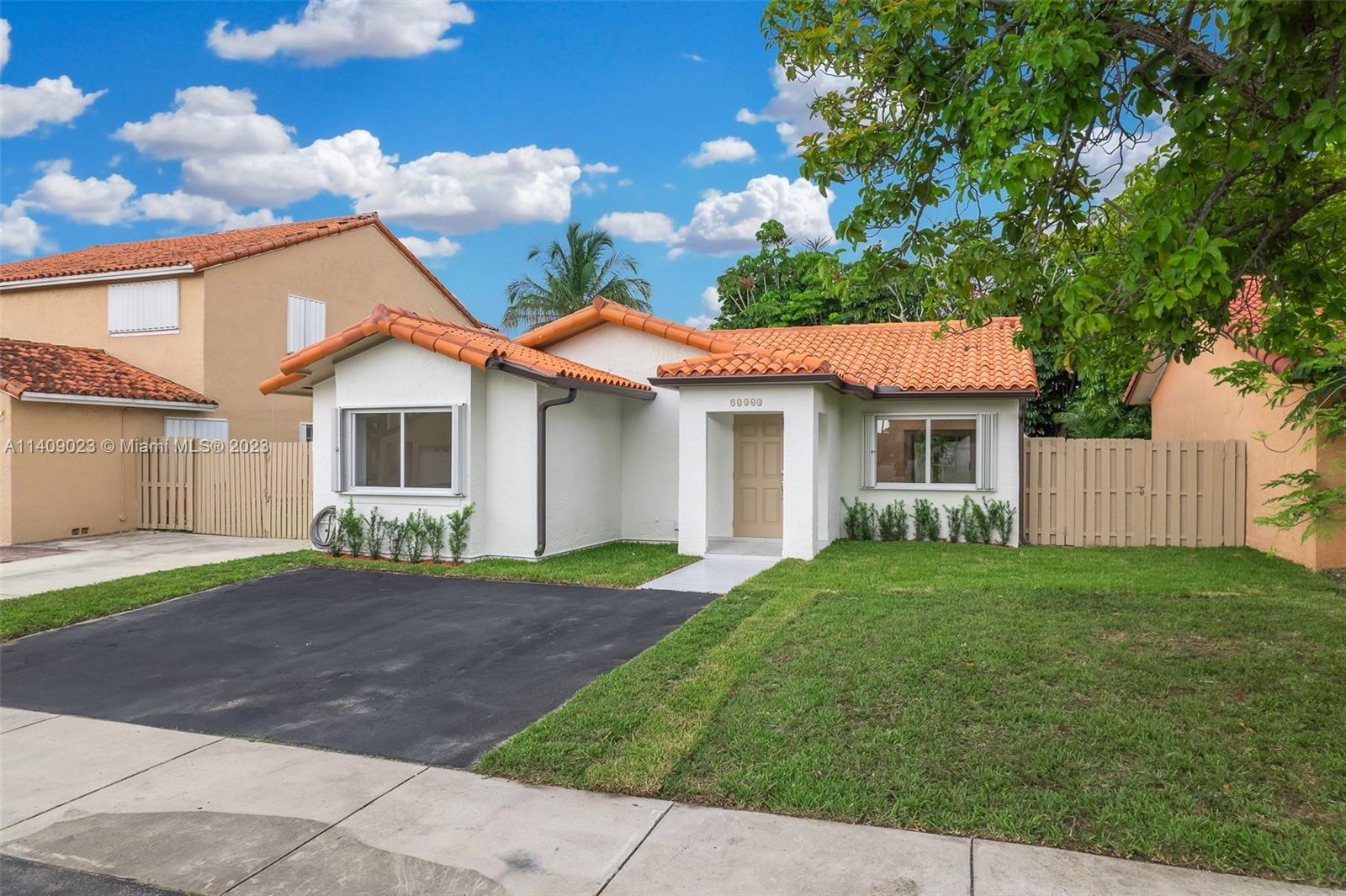 PRINCETONIAN ESTATES - Residential