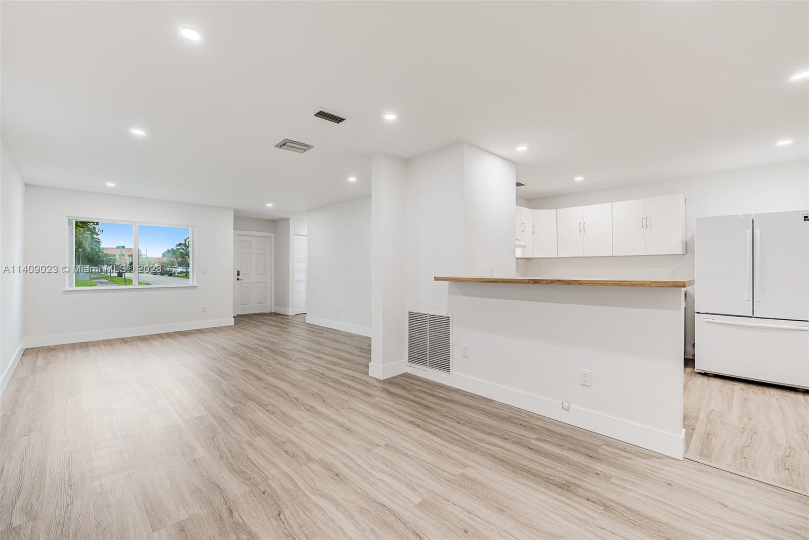 PRINCETONIAN ESTATES - Residential
