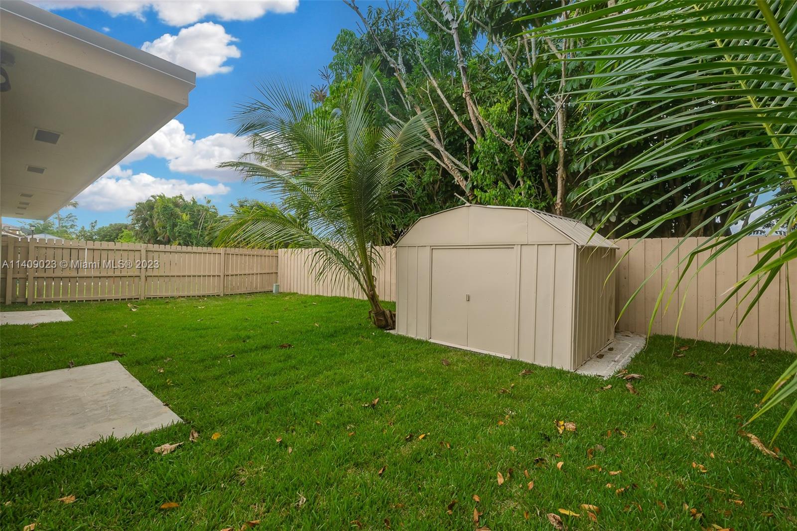 PRINCETONIAN ESTATES - Residential