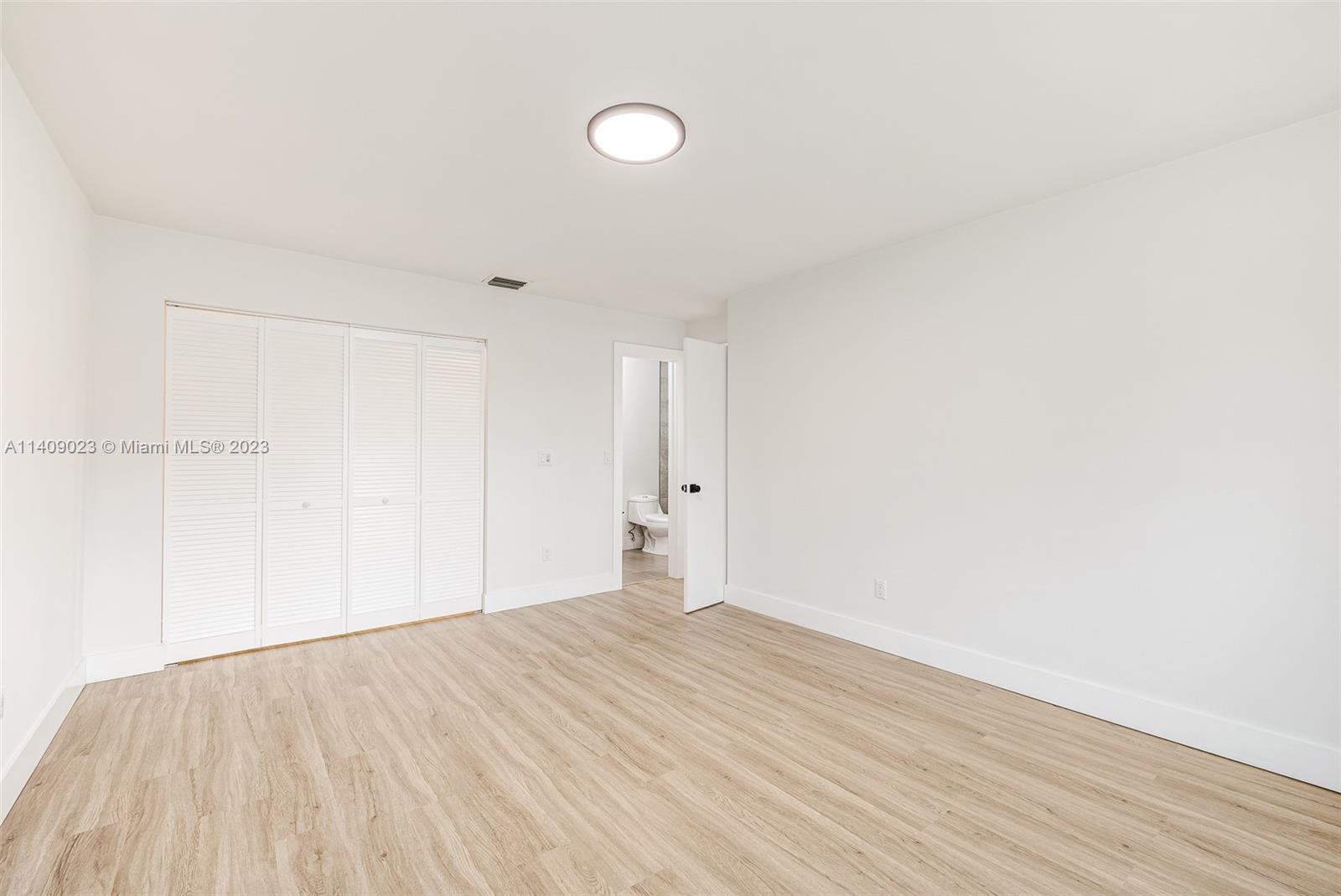 PRINCETONIAN ESTATES - Residential
