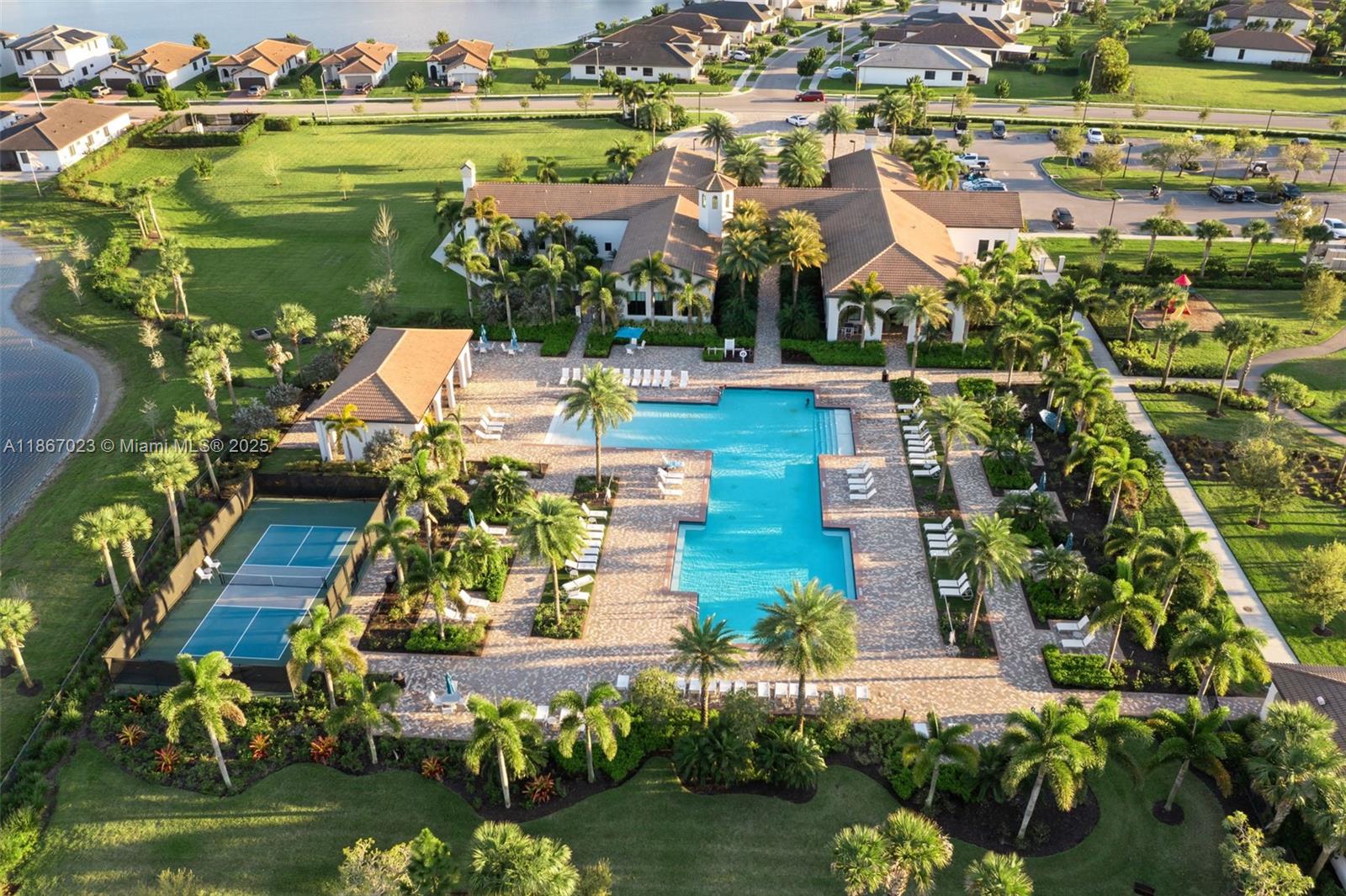 MAPLE RIDGE AT AVE MARIA - Residential
