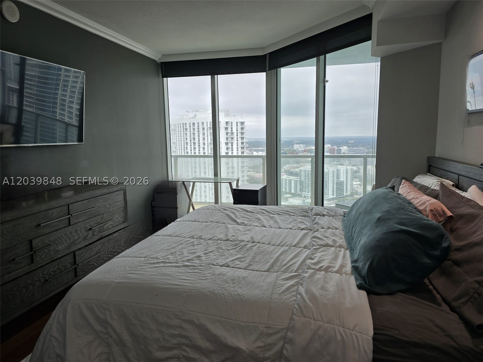 QUANTUM ON THE BAY CONDO - Residential Lease