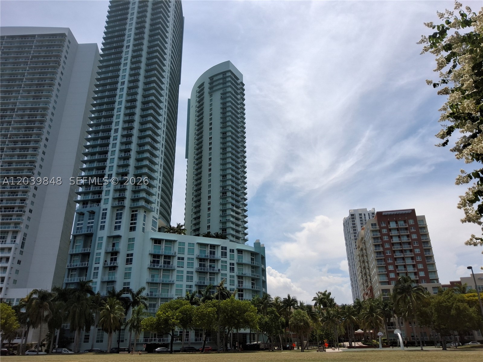 QUANTUM ON THE BAY CONDO - Residential Lease