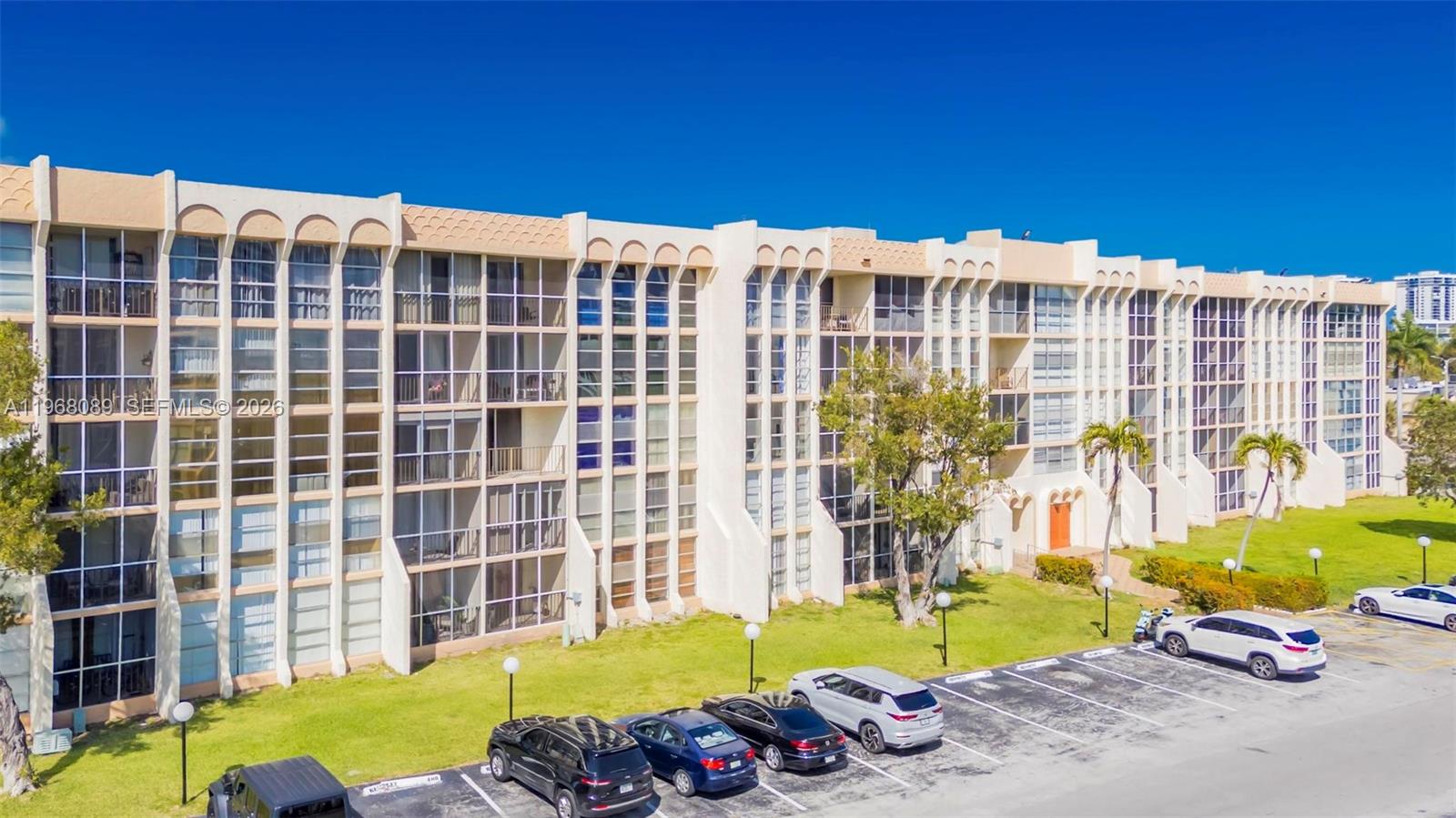 OWNER MOTIVATED! A must see, natural light and bright, and freshly painted 1st floor condo in De Soto Park South, very close, walking distance to the pool,  tennis/pickleball court and onsite management company for convenience. The kitchen is functional, the primary bedroom has a sliding glass door to sit outside enjoying the sunlight and fresh air in the screened-in patio. The elevators, carpet and paint in the hallway are new, and the assessment has been paid in full.  Association requires 20% down payment if being financed. Easy to see and show.