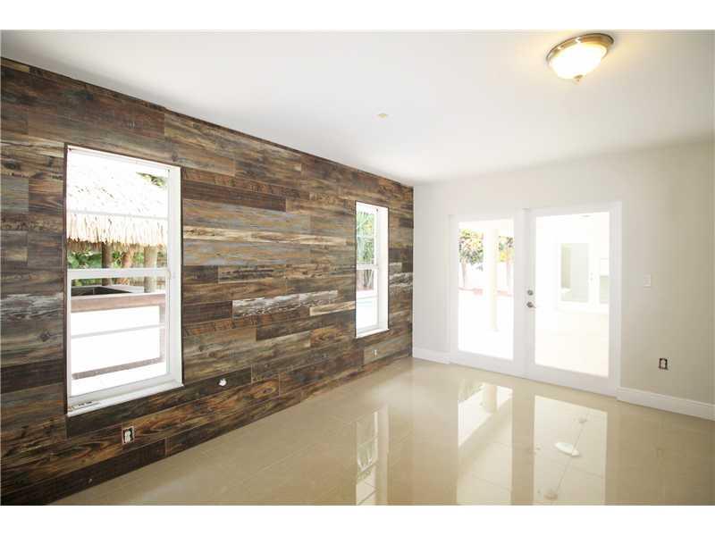 EIGHTH ADDN TO ROYAL OAKS - Residential