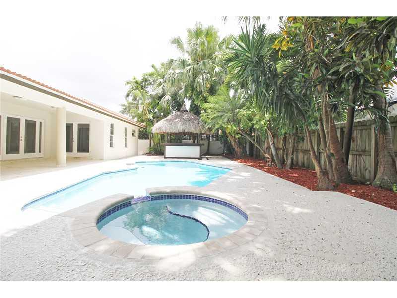 EIGHTH ADDN TO ROYAL OAKS - Residential