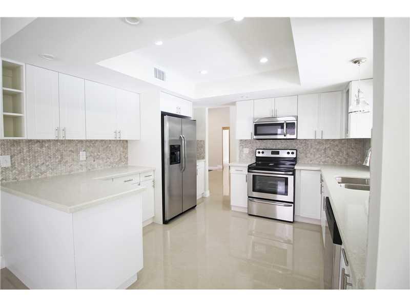 EIGHTH ADDN TO ROYAL OAKS - Residential