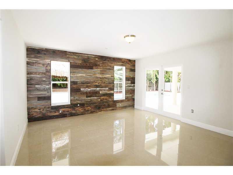 EIGHTH ADDN TO ROYAL OAKS - Residential