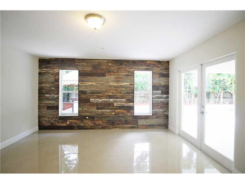 EIGHTH ADDN TO ROYAL OAKS - Residential