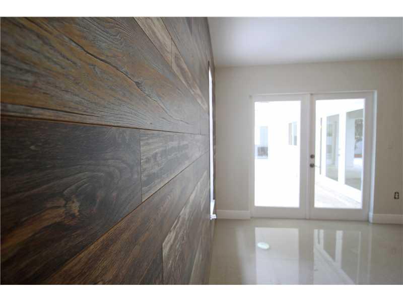 EIGHTH ADDN TO ROYAL OAKS - Residential