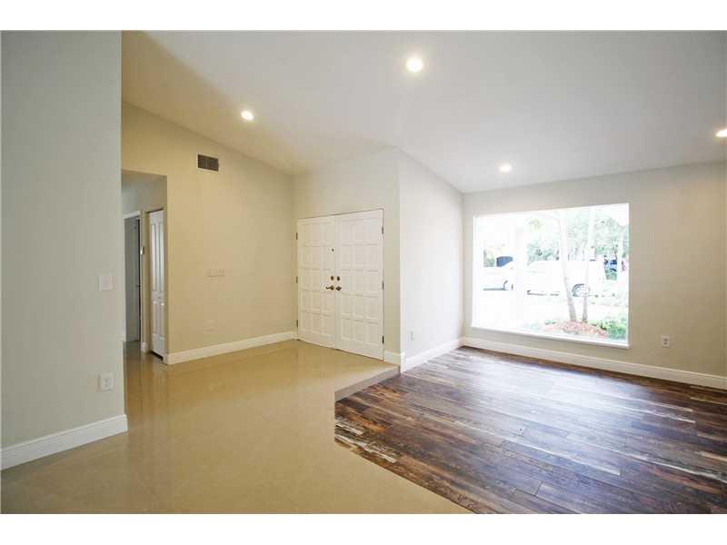 EIGHTH ADDN TO ROYAL OAKS - Residential