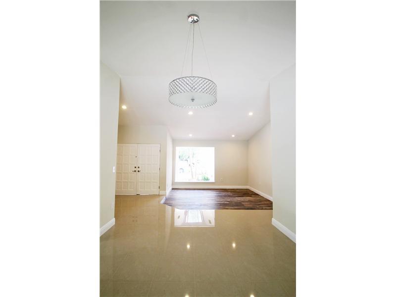 EIGHTH ADDN TO ROYAL OAKS - Residential