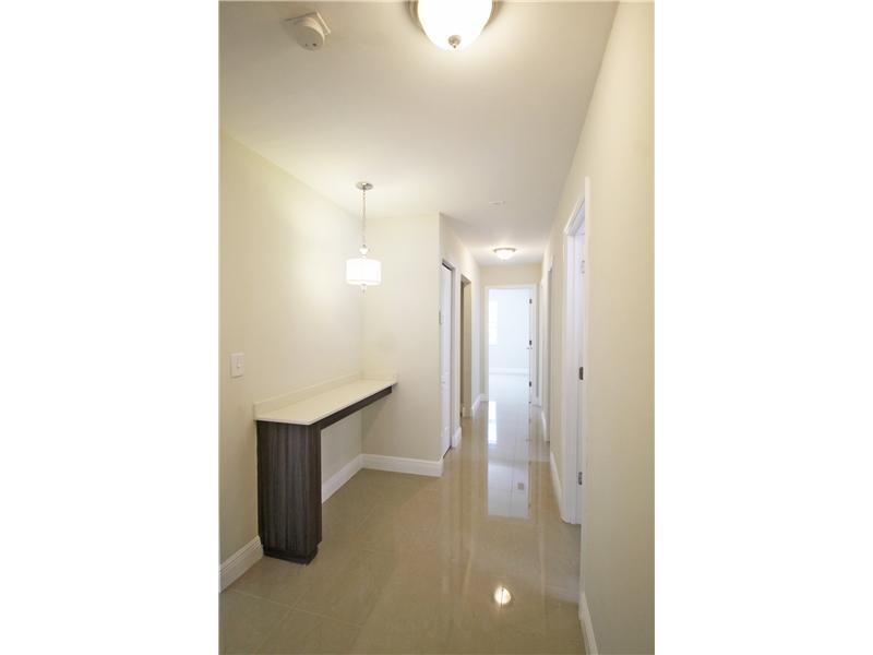EIGHTH ADDN TO ROYAL OAKS - Residential