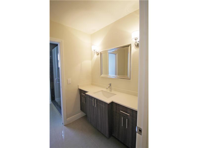 EIGHTH ADDN TO ROYAL OAKS - Residential