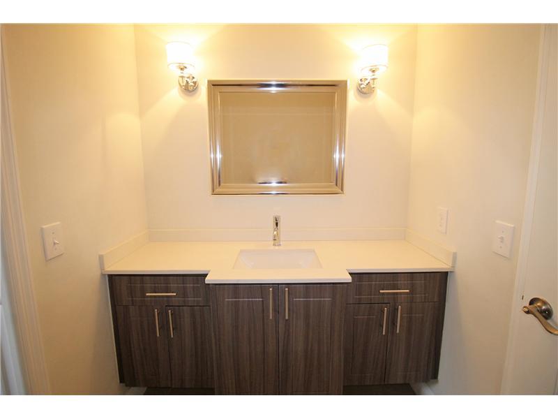 EIGHTH ADDN TO ROYAL OAKS - Residential