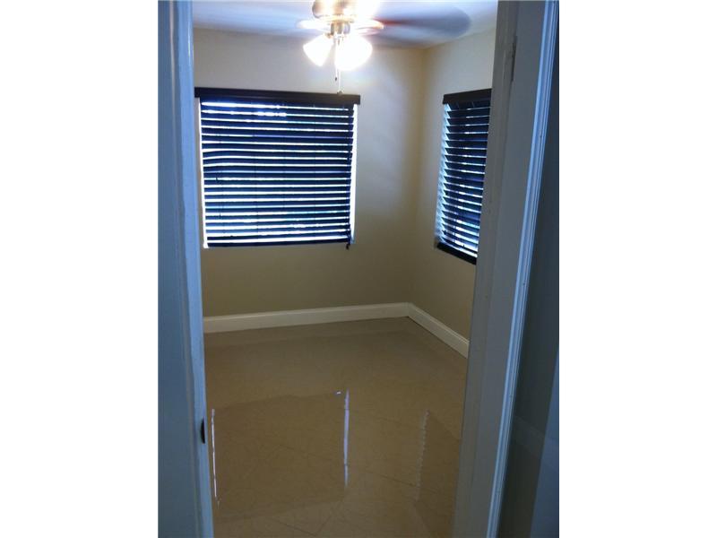 SOUTH HOLLYWOOD AMD PLAT - Residential Lease