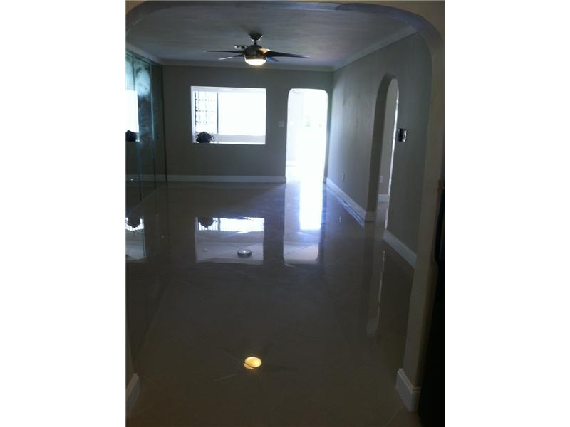 SOUTH HOLLYWOOD AMD PLAT - Residential Lease