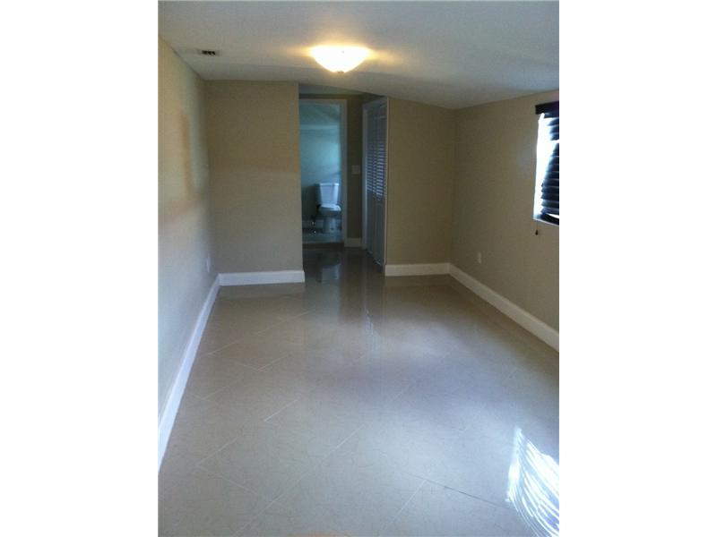 SOUTH HOLLYWOOD AMD PLAT - Residential Lease