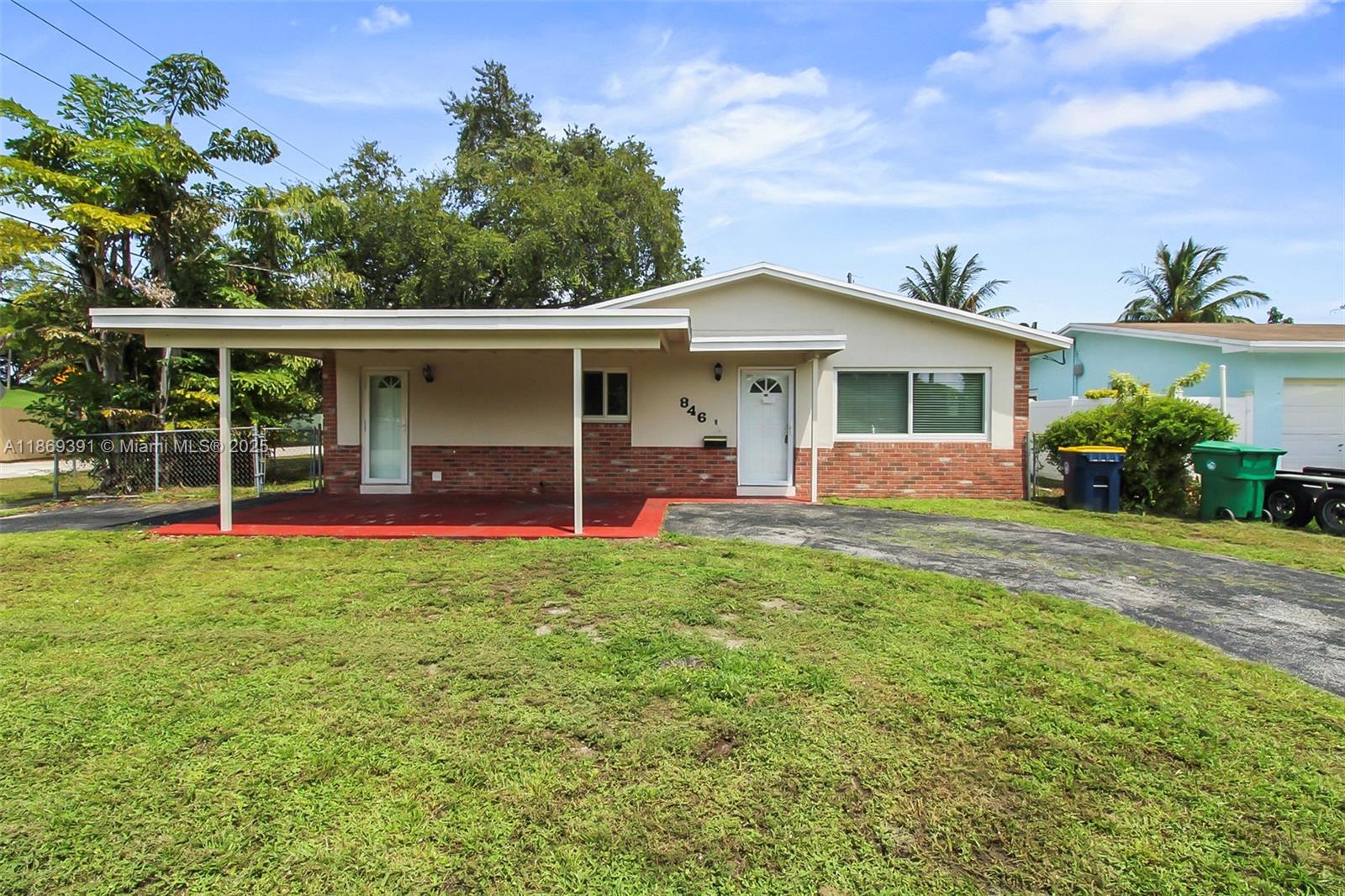 DANIA ESTATES - Residential