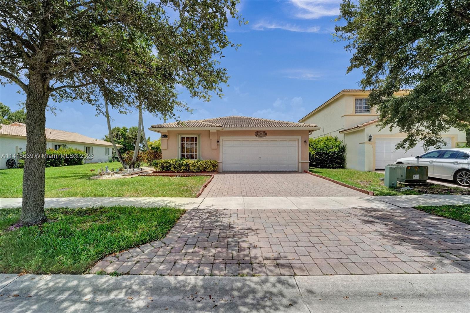 Welcome to this stunning single-family home in pristine condition, featuring 4 spacious bedrooms, 2 bathrooms, and a double-car garage. This remarkable property boasts an amazing water view. The highlight of this home is undoubtedly the saltwater pool, providing a luxurious and refreshing escape right in your backyard. Situated in the highly sought-after community of Silver Falls in West Miramar, this residence offers the perfect blend of tranquility and convenience. Near top-rated schools, a variety of restaurants, and shopping centers, you'll have everything you need within reach. Commuting is a breeze, thanks to the easy access to major highways and hospitals are just a short drive away.