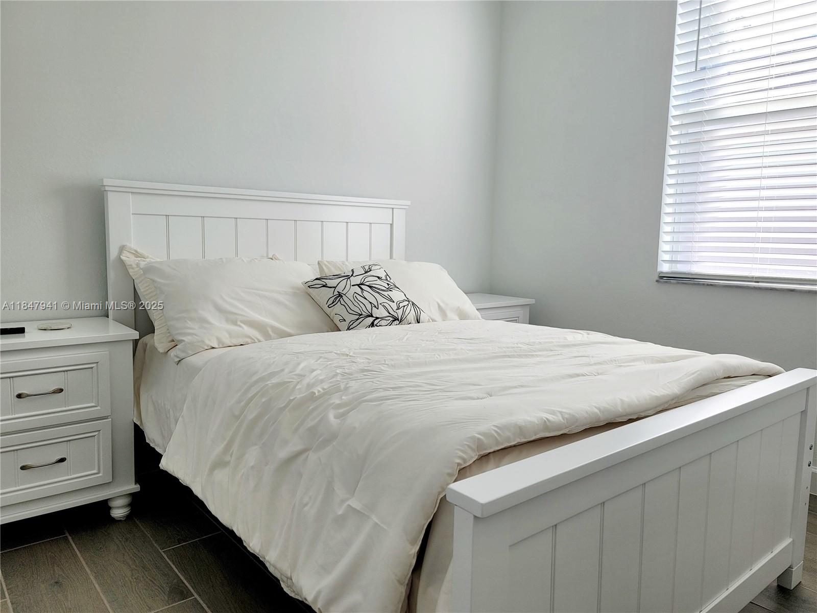 River Hall Country Club Ph - Residential Lease