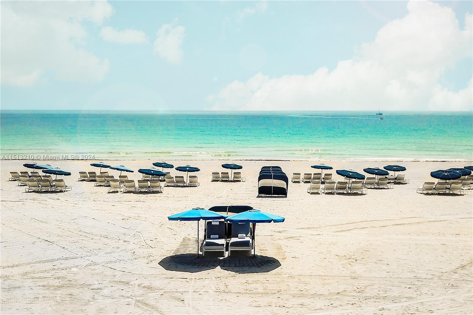 CONTINUUM ON SOUTH BEACH - Residential