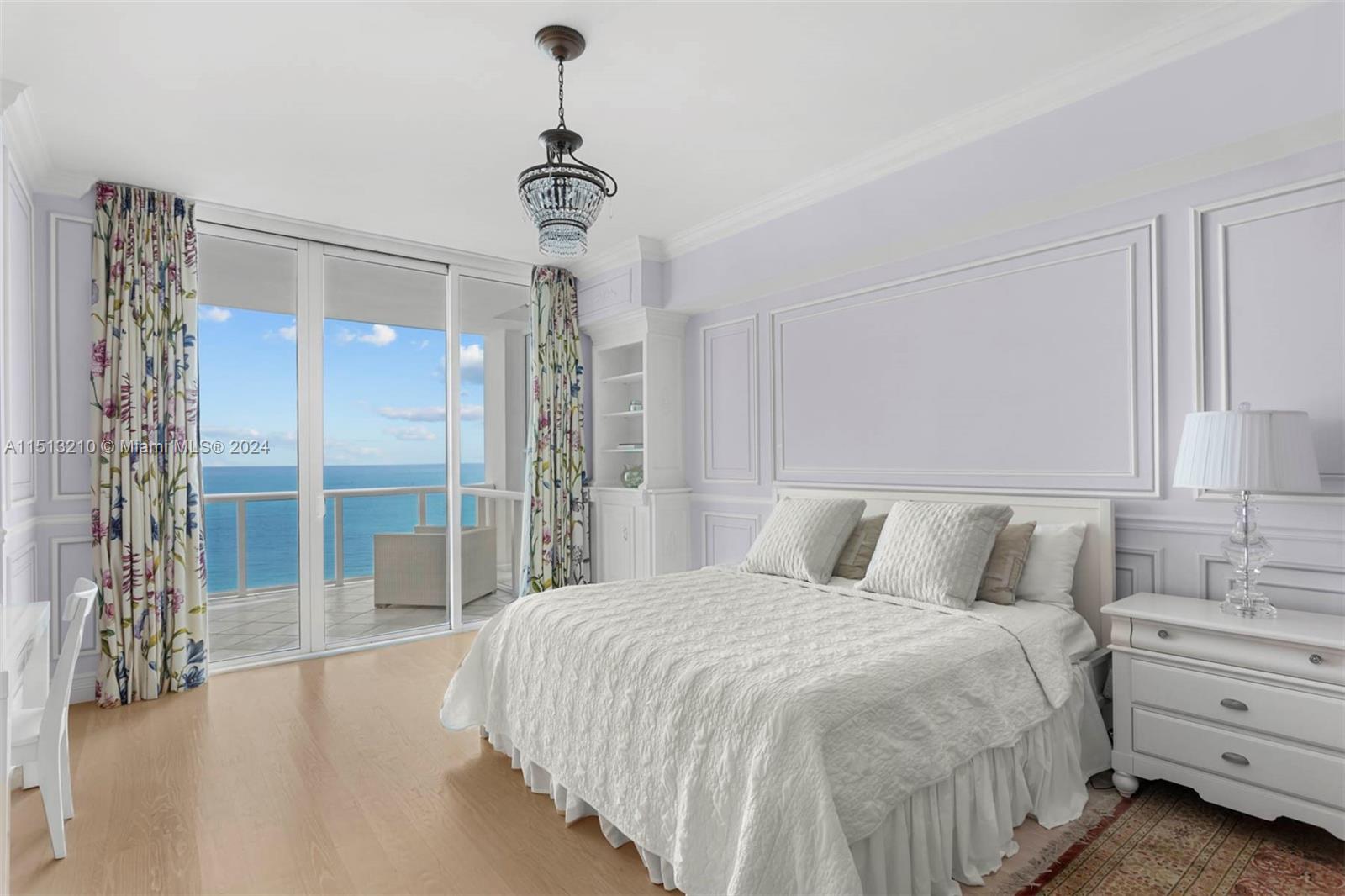 CONTINUUM ON SOUTH BEACH - Residential
