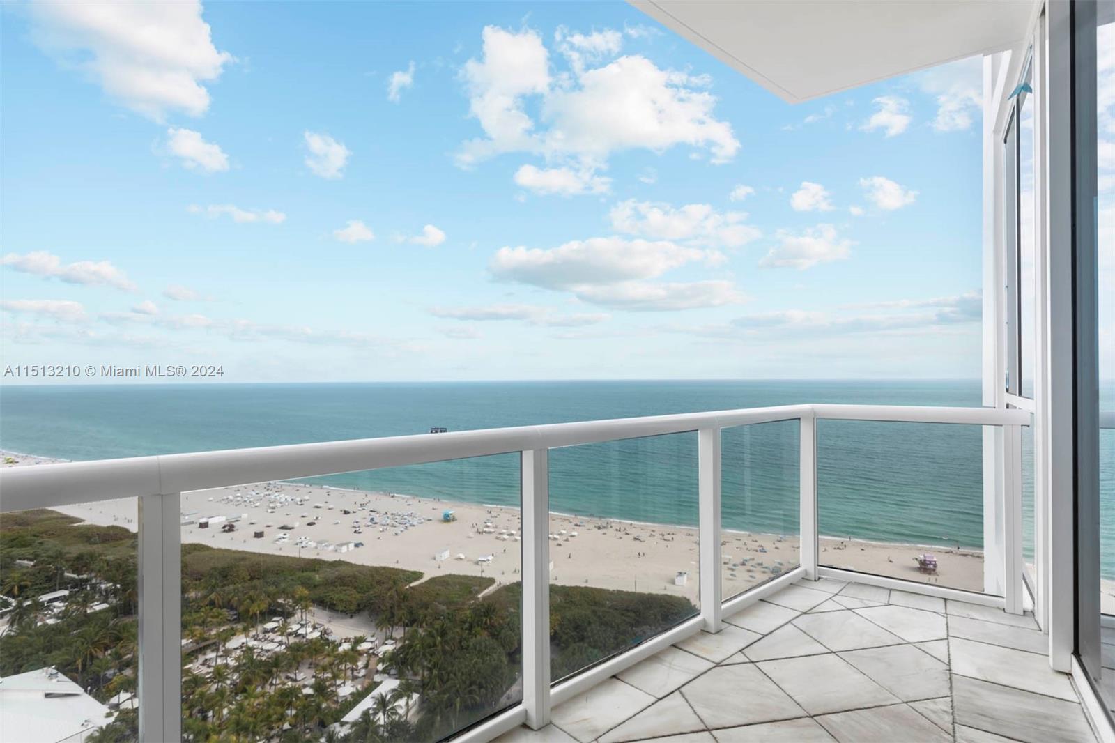 CONTINUUM ON SOUTH BEACH - Residential