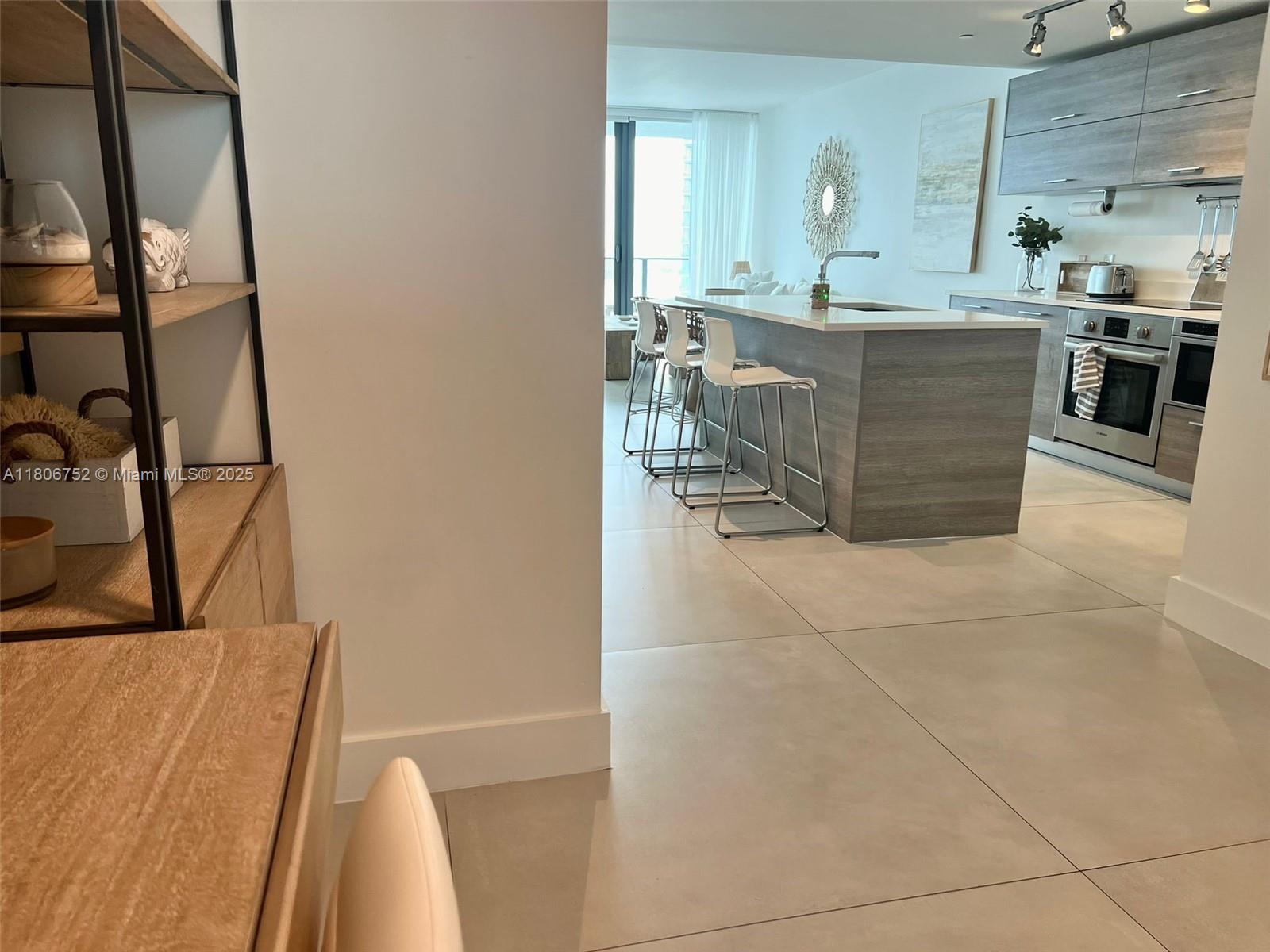 PARAISO BAY CONDO - Residential Lease