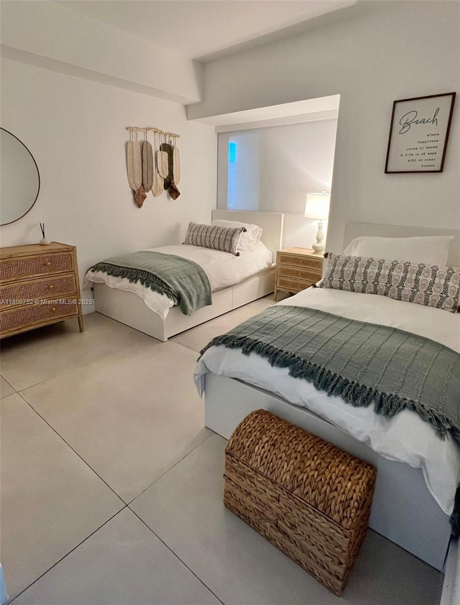PARAISO BAY CONDO - Residential Lease