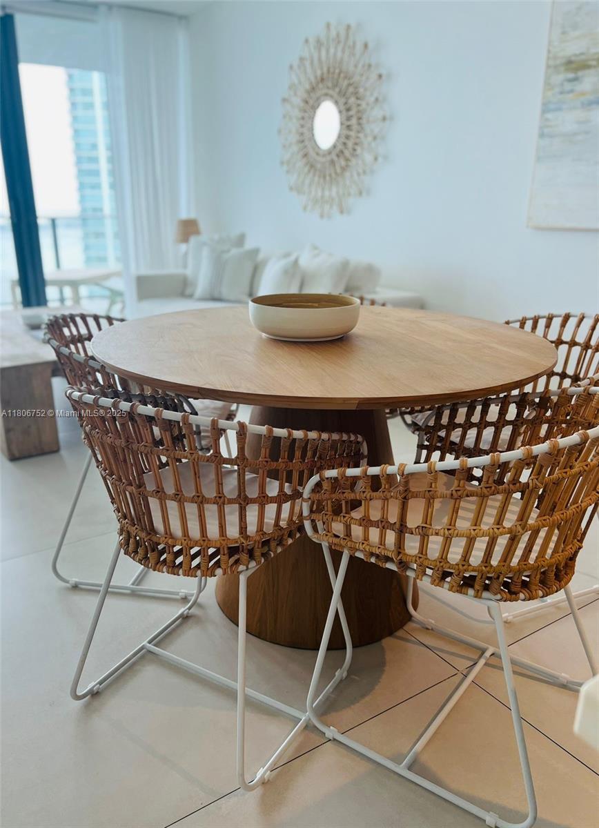 PARAISO BAY CONDO - Residential Lease